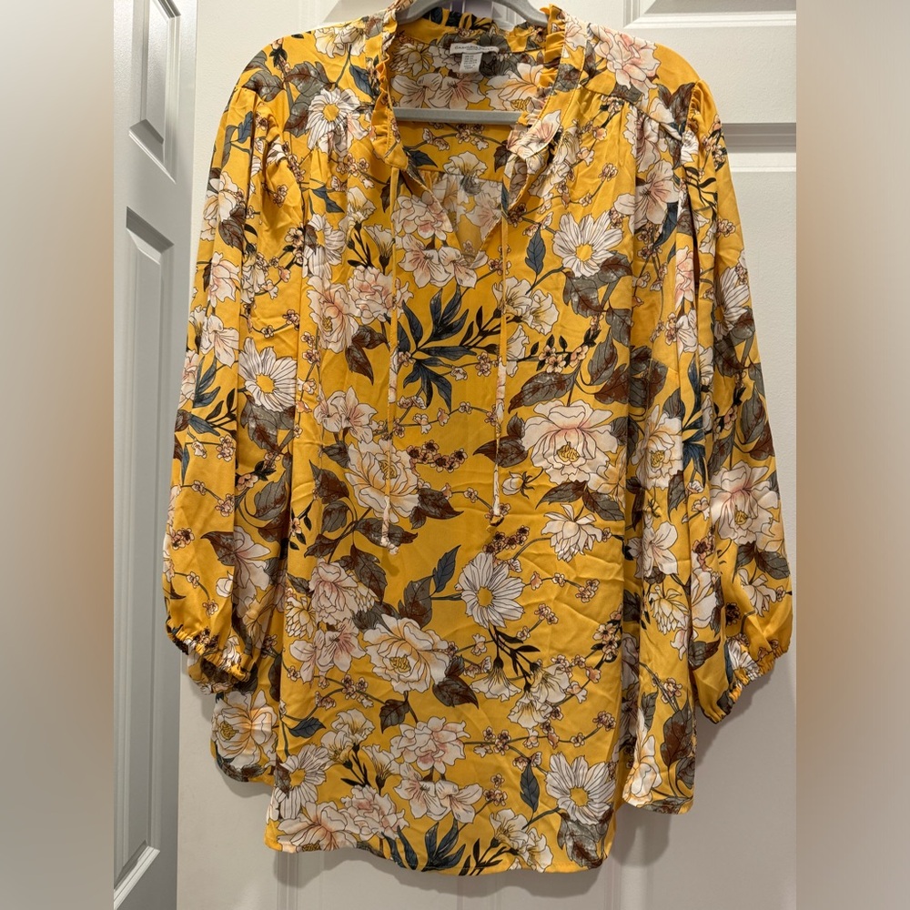 Woman’s light weight Blouse!